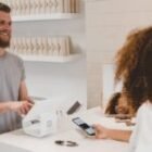 Κριτικές Πελατών: Πώς να τις Αξιοποιήσετε για Περισσότερες Πωλήσεις