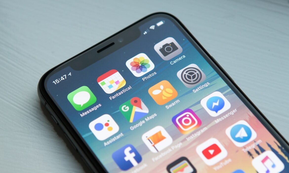 Mobile-First Σχεδιασμός: Γιατί η Ιστοσελίδα σας Πρέπει να Ξεκινά από το Κινητό