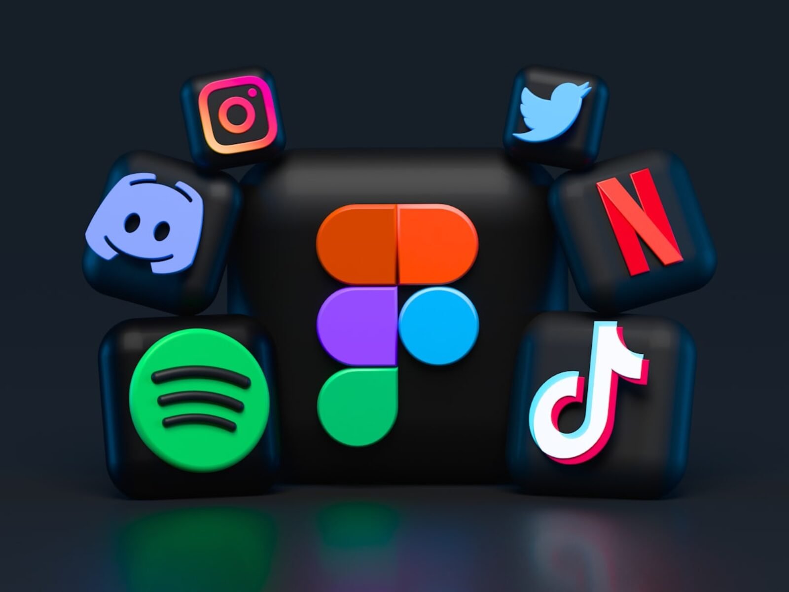 Social Media για Τοπικές Επιχειρήσεις: Πρακτικός Οδηγός για να Χτίσετε Πελατεία